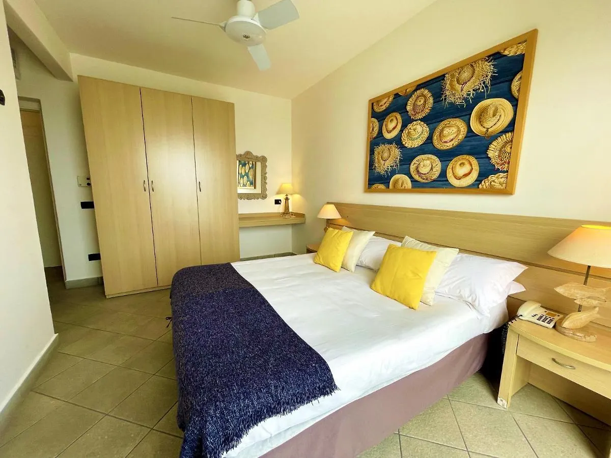 *** Aparthotel Residence Stella Marina Isola di Ustica Italy