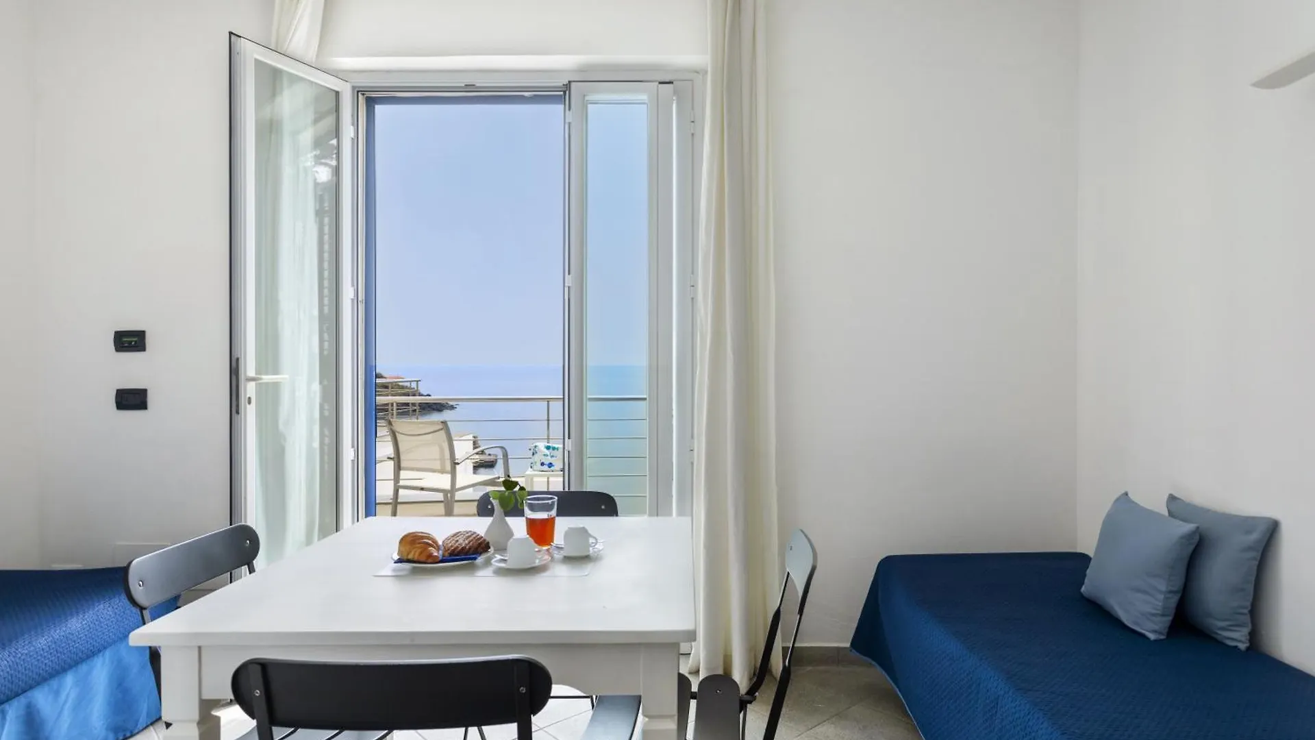 Residence Stella Marina Isola di Ustica Aparthotel
